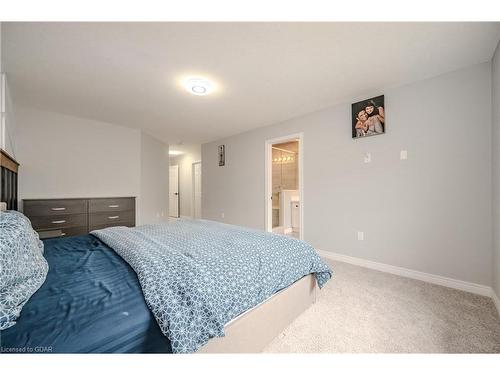 30 John Brabson Crescent, Guelph, ON - Indoor Photo Showing Bedroom