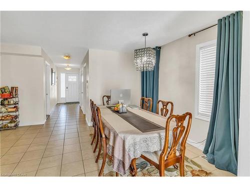 71 Hasler Crescent, Guelph, ON - Indoor Photo Showing Dining Room