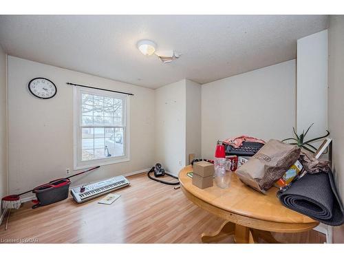 748 Scottsdale Dr Drive, Guelph, ON - Indoor Photo Showing Other Room