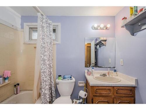 748 Scottsdale Dr Drive, Guelph, ON - Indoor Photo Showing Bathroom