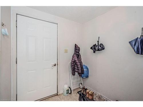 748 Scottsdale Dr Drive, Guelph, ON - Indoor Photo Showing Other Room