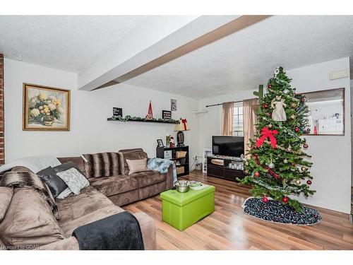 748 Scottsdale Dr Drive, Guelph, ON - Indoor Photo Showing Living Room