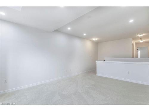 7 Goldenview Drive, Guelph, ON - Indoor Photo Showing Other Room