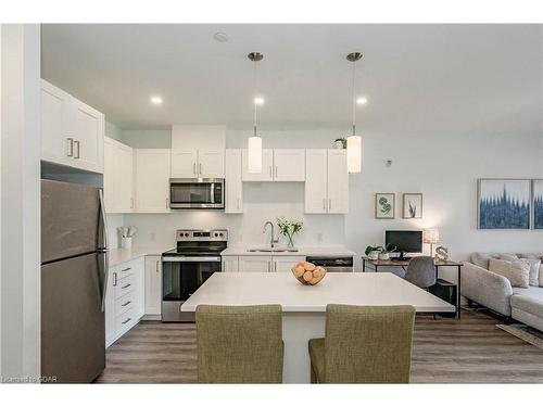 203-332 Gosling Gardens, Guelph, ON - Indoor Photo Showing Kitchen With Upgraded Kitchen