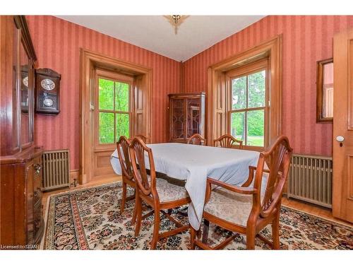 6086 5Th Line, Centre Wellington, ON - Indoor Photo Showing Dining Room