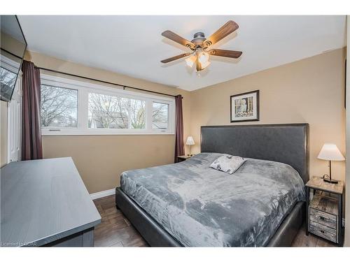 23 Dumbarton Street, Guelph, ON - Indoor Photo Showing Bedroom