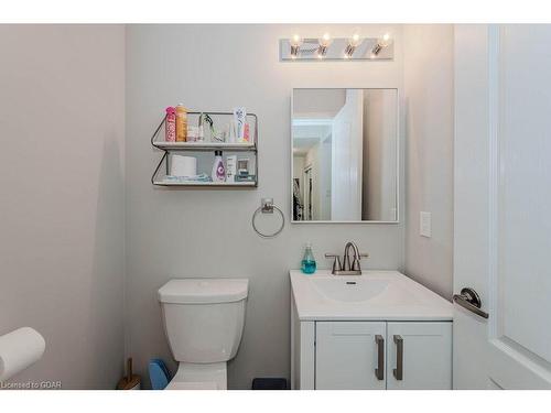 26 Skinner Drive, Guelph, ON - Indoor Photo Showing Bathroom