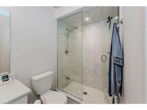 26 Skinner Drive, Guelph, ON - Indoor Photo Showing Bathroom