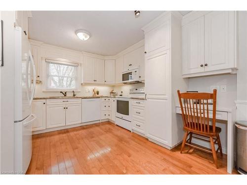 6224 Fifth Line, Fergus, ON - Indoor Photo Showing Kitchen