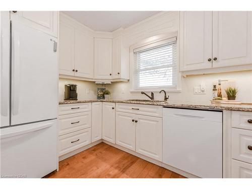 6224 Fifth Line, Fergus, ON - Indoor Photo Showing Kitchen