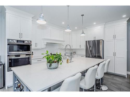 129 Ruth Anne Place, Moorefield, ON - Indoor Photo Showing Kitchen With Upgraded Kitchen