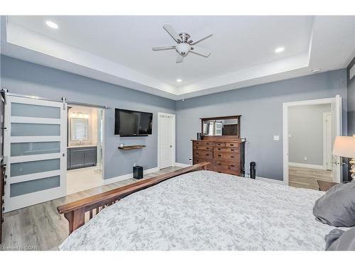 129 Ruth Anne Place, Moorefield, ON - Indoor Photo Showing Bedroom