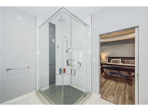 129 Ruth Anne Place, Moorefield, ON - Indoor Photo Showing Bathroom