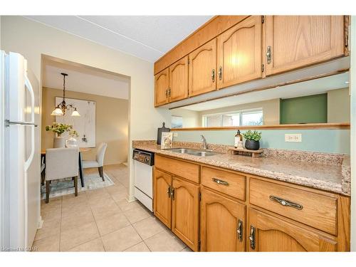 207-8 Christopher Court, Guelph, ON - Indoor Photo Showing Kitchen With Double Sink