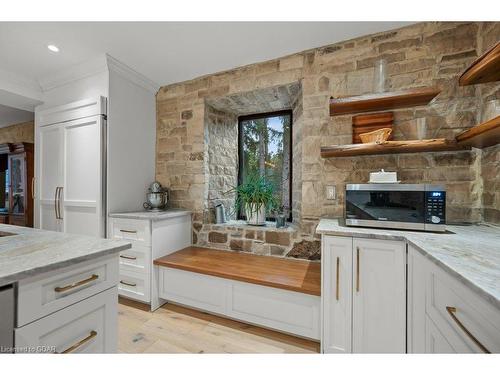 13567 Second Line, Milton, ON - Indoor Photo Showing Kitchen