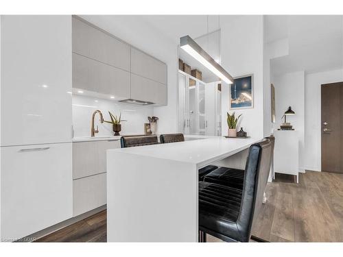 910-15 Lower Jarvis Street, Toronto, ON - Indoor Photo Showing Kitchen