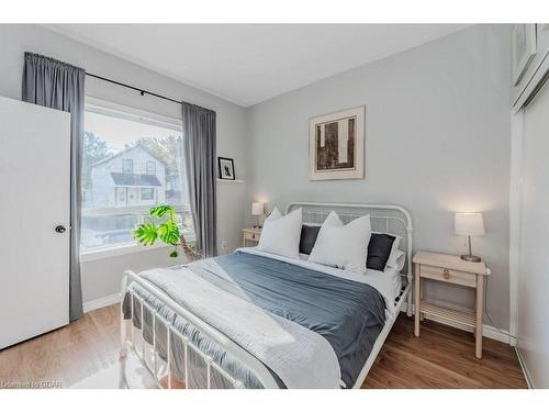 174 Ferguson Street, Guelph, ON - Indoor Photo Showing Bedroom