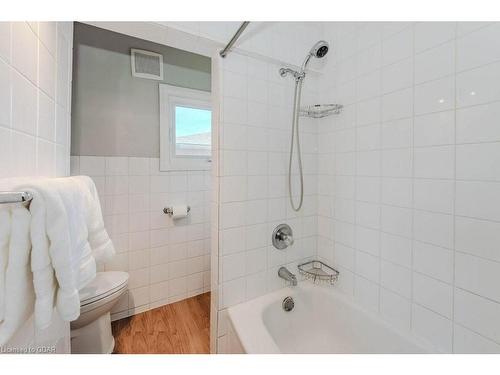 174 Ferguson Street, Guelph, ON - Indoor Photo Showing Bathroom