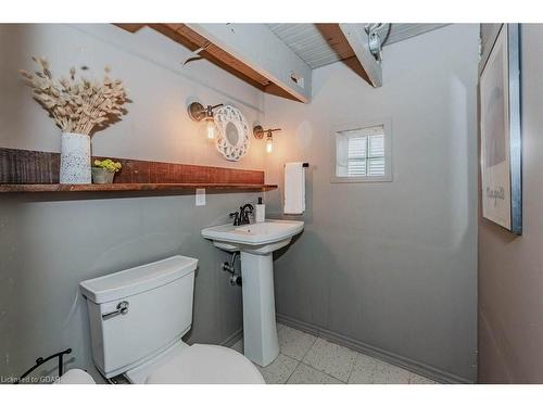 174 Ferguson Street, Guelph, ON - Indoor Photo Showing Bathroom