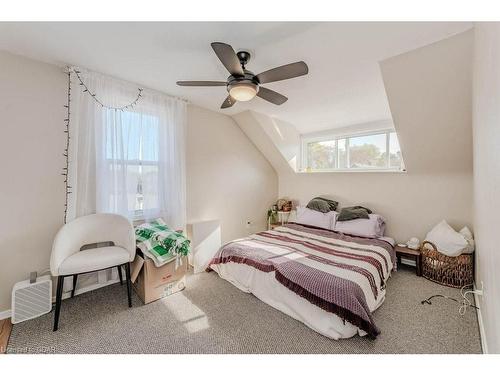 174 Ferguson Street, Guelph, ON - Indoor Photo Showing Bedroom