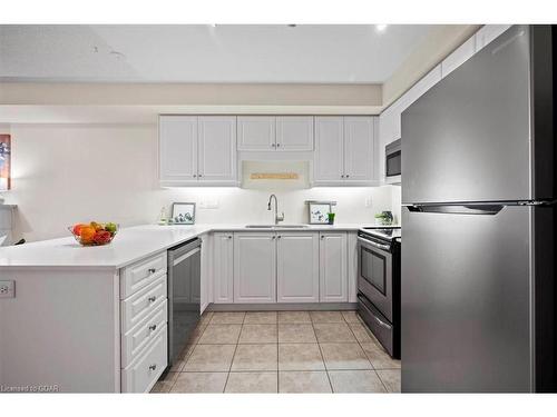 34-5 Armstrong Street Street, Orangeville, ON - Indoor Photo Showing Kitchen With Stainless Steel Kitchen With Upgraded Kitchen