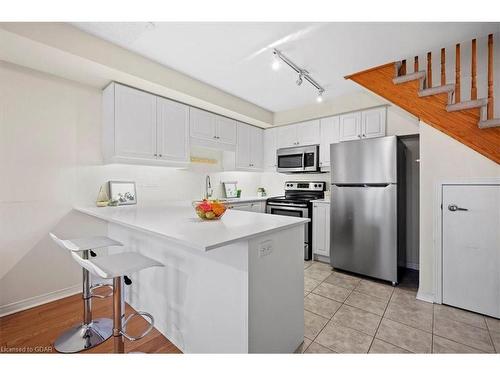 34-5 Armstrong Street Street, Orangeville, ON - Indoor Photo Showing Kitchen With Stainless Steel Kitchen With Upgraded Kitchen