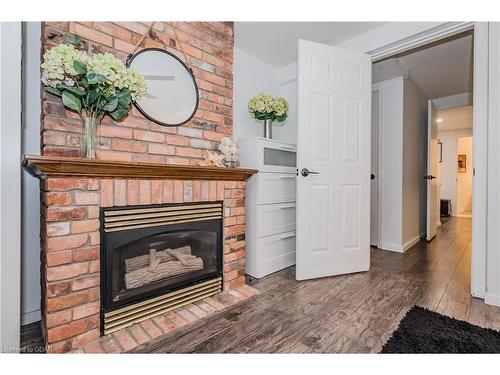 184 Dufferin St Street, Guelph, ON - Indoor Photo Showing Living Room With Fireplace