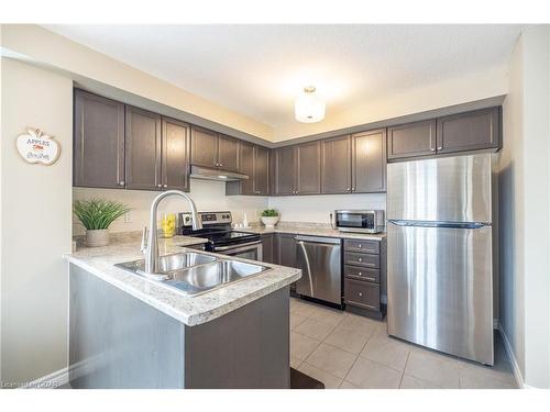 622 B Woodlawn Road E, Guelph, ON - Indoor Photo Showing Kitchen With Stainless Steel Kitchen With Double Sink With Upgraded Kitchen