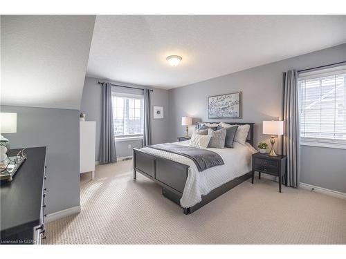 622 B Woodlawn Road E, Guelph, ON - Indoor Photo Showing Bedroom