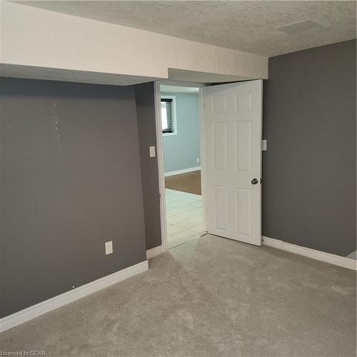 Bsmt-338 Victoria Road N, Guelph, ON - Indoor Photo Showing Other Room