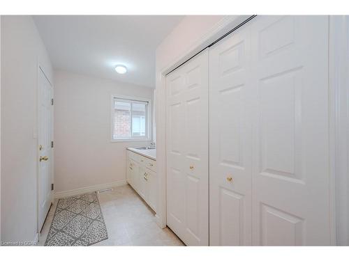 20 Honeysuckle Drive, Guelph, ON - Indoor Photo Showing Other Room