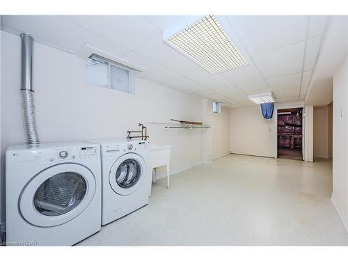 20 Honeysuckle Drive, Guelph, ON - Indoor Photo Showing Laundry Room