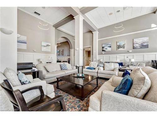 20 Honeysuckle Drive, Guelph, ON - Indoor Photo Showing Living Room