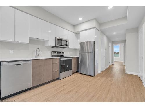 123-708 Woolwich Street, Guelph, ON - Indoor Photo Showing Kitchen With Stainless Steel Kitchen