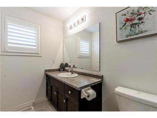 44 Kay Crescent, Guelph, ON - Indoor Photo Showing Bathroom