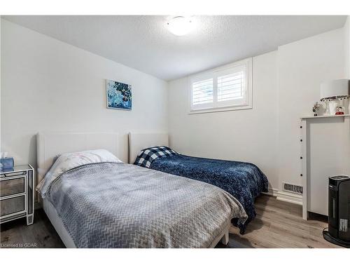 44 Kay Crescent, Guelph, ON - Indoor Photo Showing Bedroom