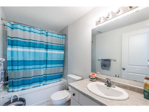 44 Kay Crescent, Guelph, ON - Indoor Photo Showing Bathroom