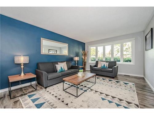 83 Rickson Avenue, Guelph, ON - Indoor Photo Showing Living Room