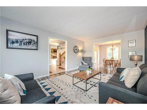 83 Rickson Avenue, Guelph, ON - Indoor Photo Showing Living Room