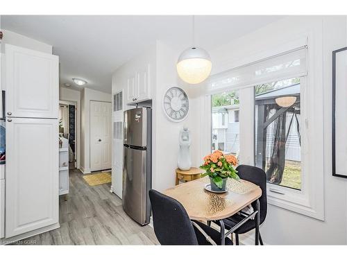 12 Bush Lane, Aberfoyle, ON - Indoor Photo Showing Dining Room