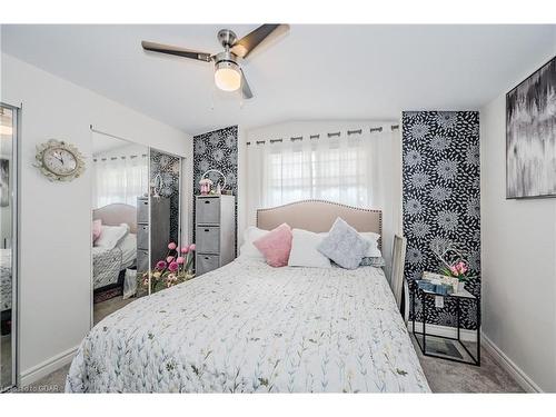 12 Bush Lane, Aberfoyle, ON - Indoor Photo Showing Bedroom