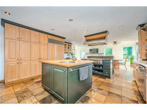 4891 Wellington Rd 29 Road, Guelph, ON - Indoor Photo Showing Kitchen