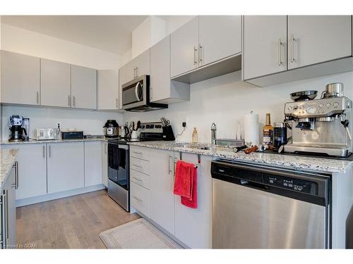 84 Cheryl Avenue, Atwood, ON - Indoor Photo Showing Kitchen With Stainless Steel Kitchen