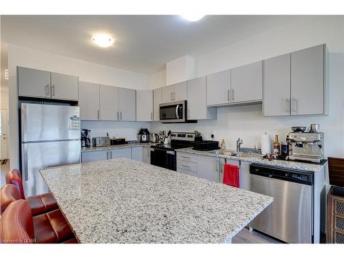 84 Cheryl Avenue, Atwood, ON - Indoor Photo Showing Kitchen With Stainless Steel Kitchen With Double Sink With Upgraded Kitchen