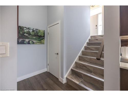 17-32 Arkell Road, Guelph, ON - Indoor Photo Showing Other Room