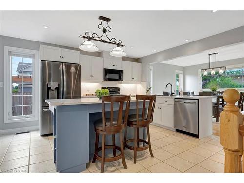 187 Milson Crescent, Guelph, ON - Indoor Photo Showing Kitchen With Upgraded Kitchen