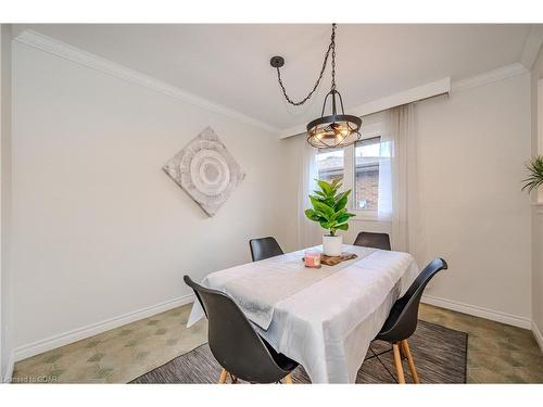 4 Lambert Crescent, Guelph, ON - Indoor Photo Showing Dining Room