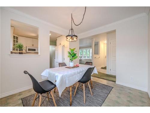 4 Lambert Crescent, Guelph, ON - Indoor Photo Showing Dining Room