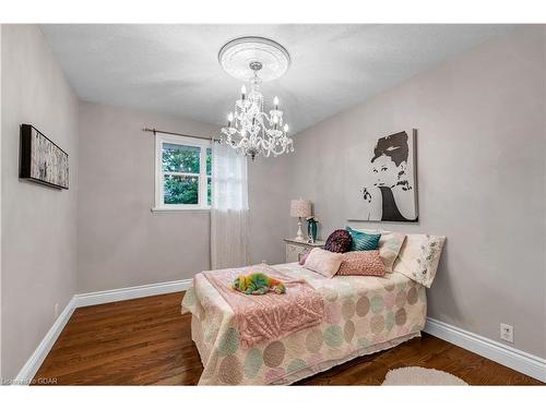 5819 Wellington Cty Rd 7, Guelph, ON - Indoor Photo Showing Bedroom