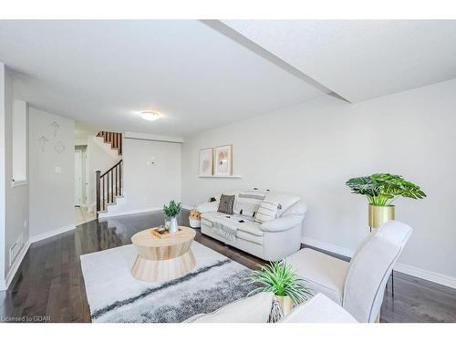 50 Wilkie Crescent, Guelph, ON - Indoor Photo Showing Living Room